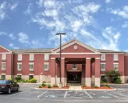 Wingate by Wyndham Clearfield Hotel di Lawrence Township