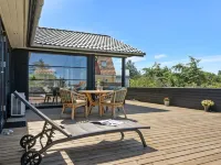 "Gunver" - 150m from the Sea