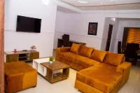 AMPM Suites & Apartment