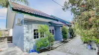 RedDoorz Near Universitas Palangkaraya 3 Hotels near Pondok Makan Dan kolam Boga Rasa Indah