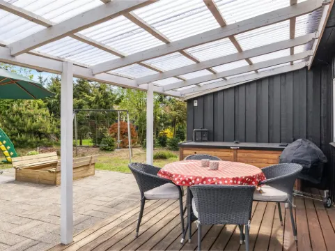 "Leonor" - 300m from the Sea