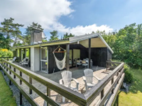 "Angantir" - 700m to the Fjord