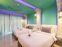 The Verandah Hotels near Monkey Trail