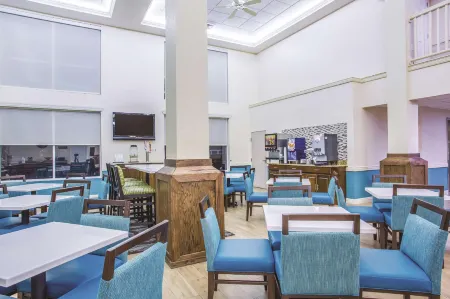 Comfort Inn & Suites Sarasota I75