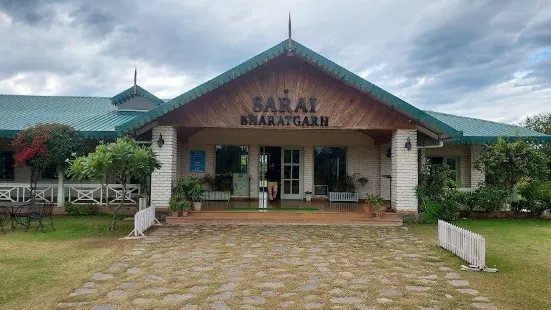 Hotel Sarai Bharatgarh