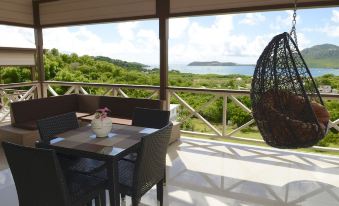 Vine Cottages Adults Only - Housity