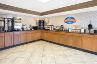 Baymont by Wyndham Janesville - breakfast