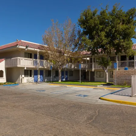 Motel 6 Barstow, CA