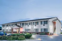 Super 8 by Wyndham Tomah Wisconsin Hotels in Tomah
