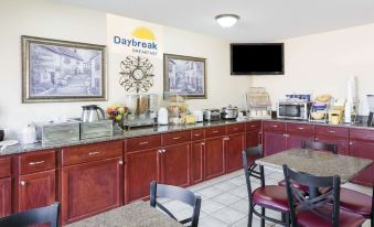 Days Inn & Suites by Wyndham des Moines Airport