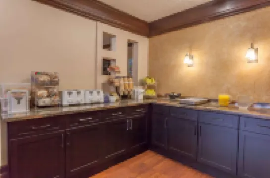 데이즈 인 바이 윈덤 프레데릭턴