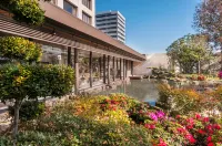 Doubletree by Hilton Los Angeles Downtown Các khách sạn gần San Encino Abbey