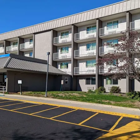Motel 6 Danvers, MA - Boston North Отели в г. Данверс