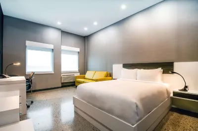 Quality Inn & Suites Отели в г. Мон-Жоли