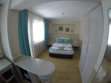ALMENA HOTEL