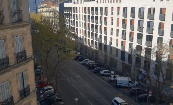 Room in the 2nd Arrondissement