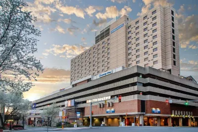 Marriott Springfield Downtown Отели рядом с достопримечательностью «Zoo in Forest Park»