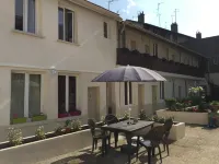 Hôtel Rachel Hotels near 93170