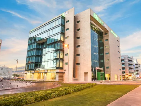 Ibis Styles Dubai Jumeira Hotel dekat Dubai International Convention & Exhibition Center