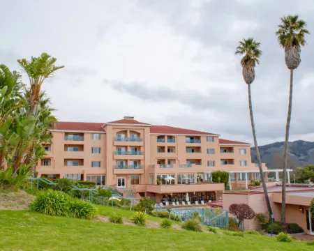 Hilton Vacation Club San Luis Bay Avila Beach Hotels in Grover Beach