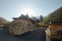 Wanju Hanok Pension Hyurim Hotel di Wanju-gun