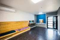 Okcheon Cafe Mill Pension Hotel di Daerah Yeongdong