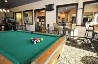 The Tillamook Inn Hotels in Oceanside