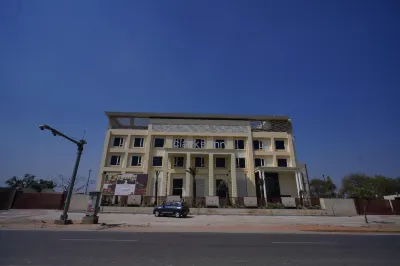 Clarks Inn Aligarh Hotels near Sai Mandir