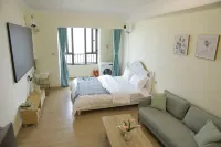 Youjian Homestay (Xiaoxigou Subway Station)