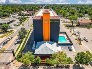 Wyndham Garden Wichita Downtown