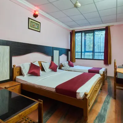Hotel Sambit Royale Hotels near Rajmahal Square