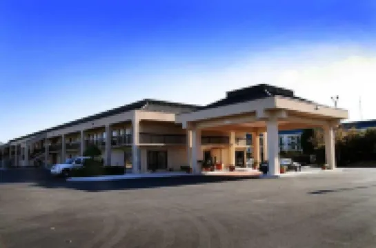 Dublin Inn and Suites