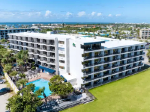 La Quinta Inn & Suites by Wyndham Cocoa Beach Oceanfront Hotels in Cocoa Beach