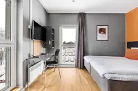 Aiden by Best Western Stockholm Arlanda Airport - 停車場