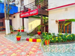 Hotel Swastik "free Pick up from Station & airport"