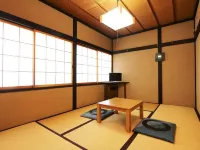 栂池山彥夏特萊旅館 JR白馬大池站附近的飯店