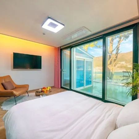 Geoje Theview Kids Poolvilla
