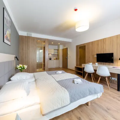 Apartments "Wolska Residence" Отели рядом с достопримечательностью «Бемово»