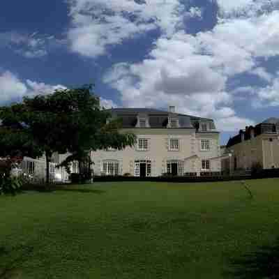 Le Relais du Bellay Hotel Exterior