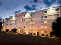 Fairfield Inn Boston Tewksbury/Andover Các khách sạn gần Commencement Photos Inc