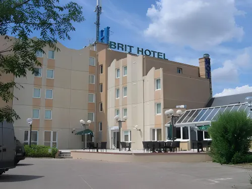 Brit Hotel Orléans St Jean de Braye - l'Antarès Hotel di Saint-Jean-de-Braye