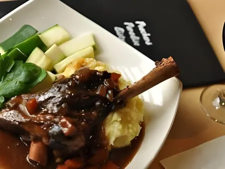 Poachers Paradise Отели в г. Хоулонг