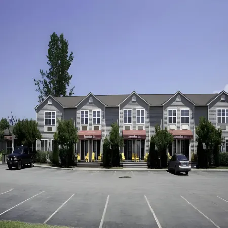 Amsterdam Inn & Suites Sussex