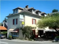Logis l'Auberge Basque Отели в г. Бур-де-Бигор