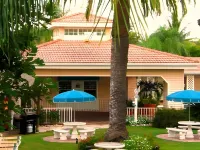 Tropical Beach Resorts - Sarasota Hotels in Osprey