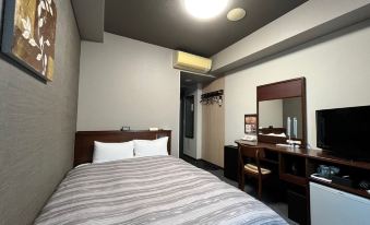 Hotel Route-Inn Mitsukaido Ekimae - Housity