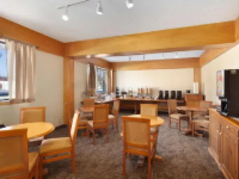 Travelodge by Wyndham Thunder Bay Hotels in Thunder Bay