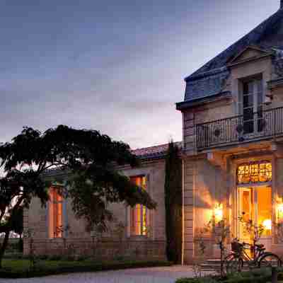 Château Cordeillan-Bages Hotel Exterior