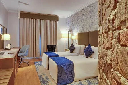L'Eola Hotel by Mantis