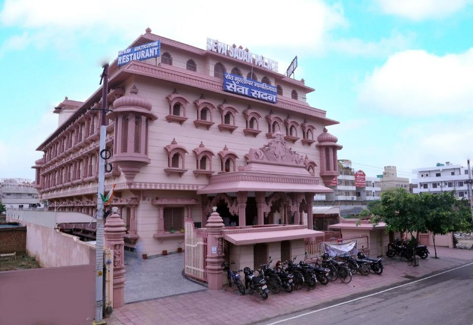 hotel overview picture